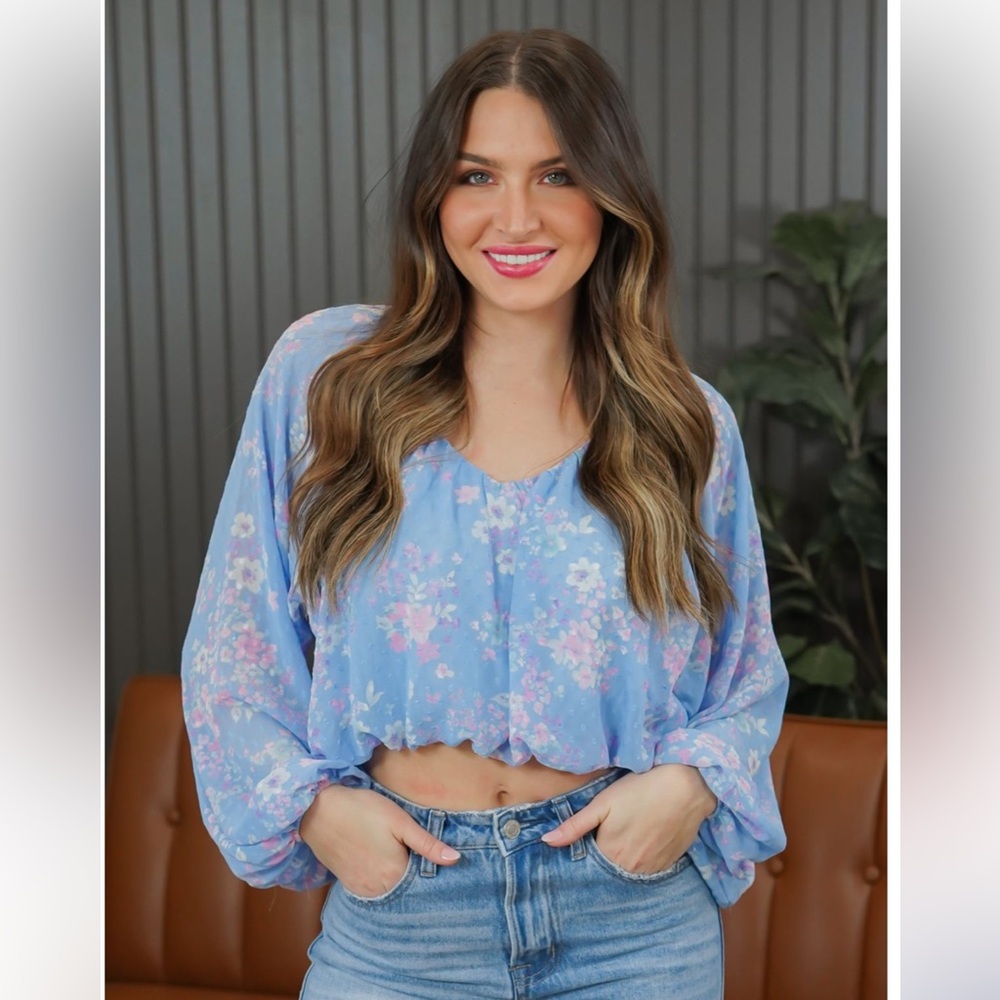 Pink Lily Finding Yourself cropped floral blouse S